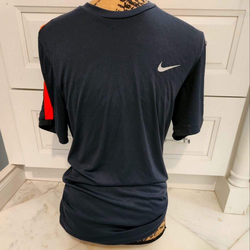 MENS NIKE DRI FIT WORKOUT SHIRT